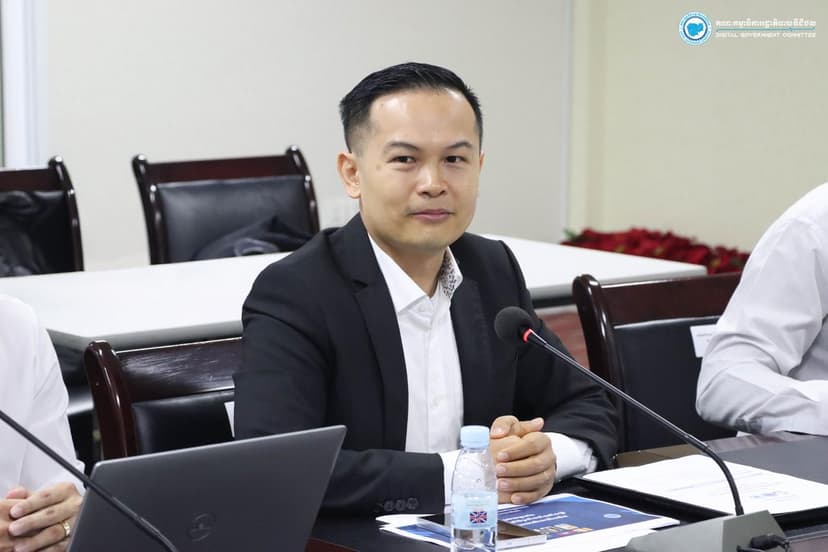 news-event-H.E. Deputy Secretary General Cheang Vutha Led a Training on the “Use of the Health Facilities Management System Dashboard”
